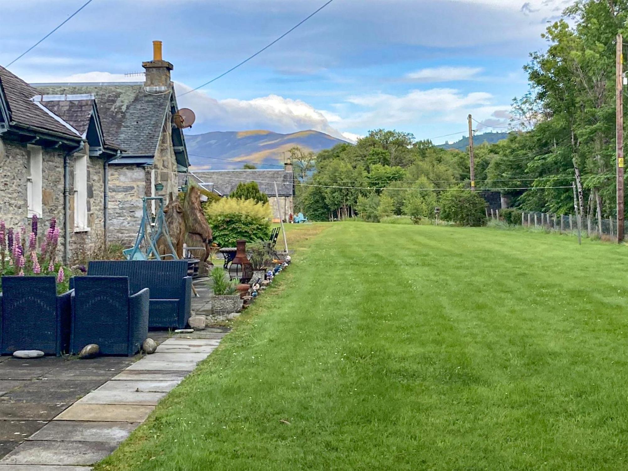 Riverside Holiday home